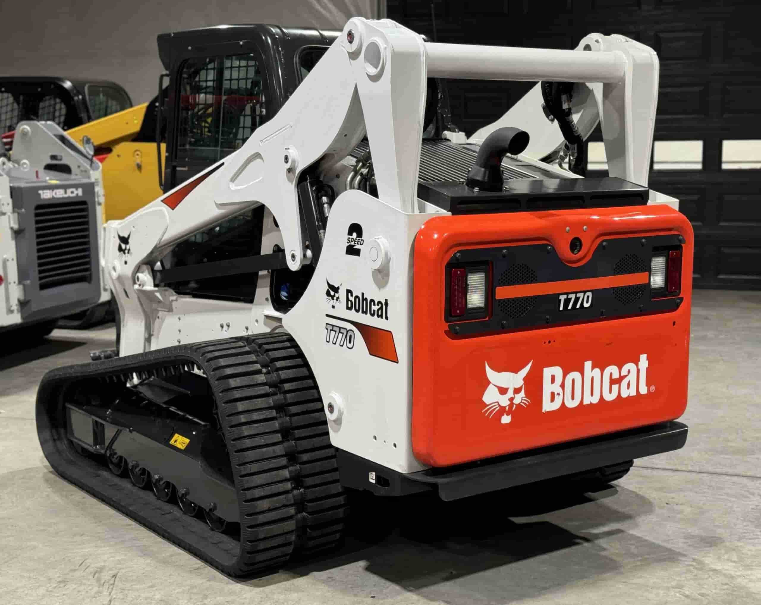 2023 BOBCAT T770
